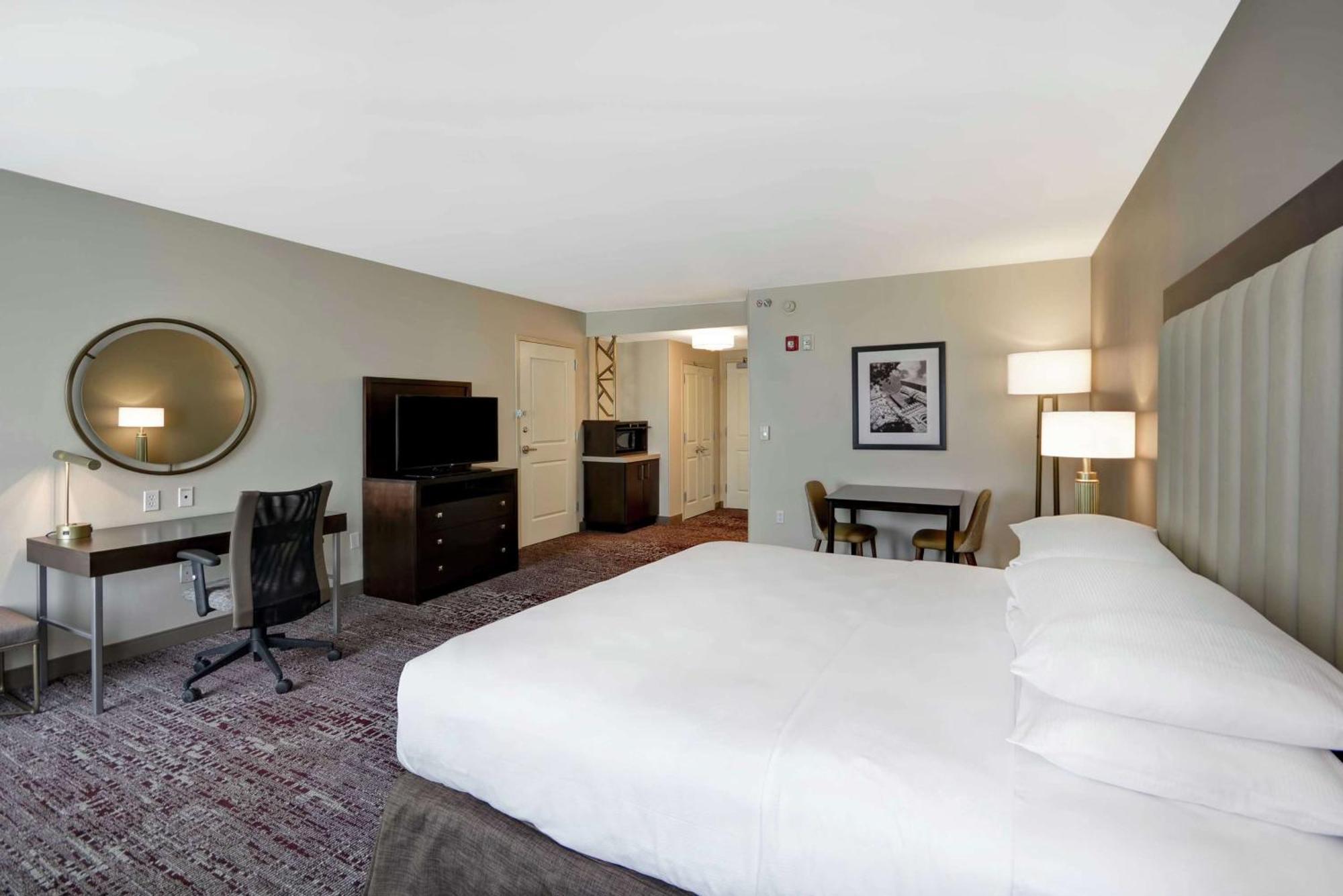 Готель Doubletree By Hilton Chicago Midway Airport, Il Bedford Park Екстер'єр фото