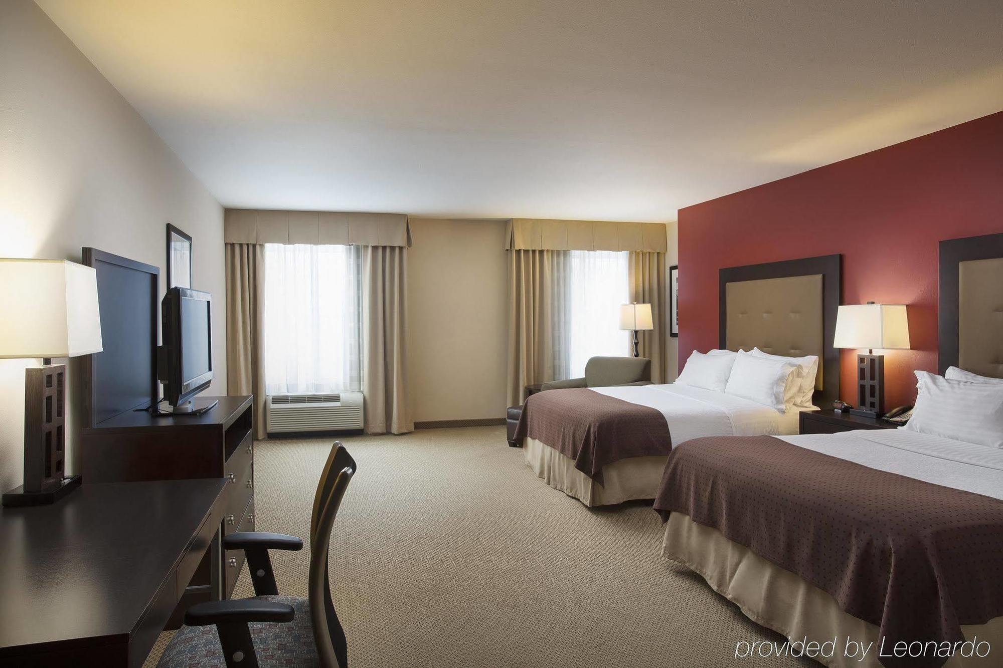 Готель Doubletree By Hilton Chicago Midway Airport, Il Bedford Park Екстер'єр фото