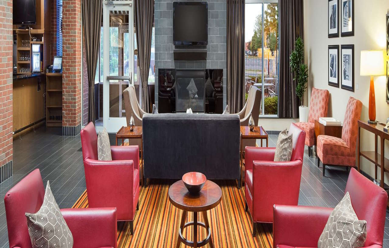 Готель Doubletree By Hilton Chicago Midway Airport, Il Bedford Park Екстер'єр фото