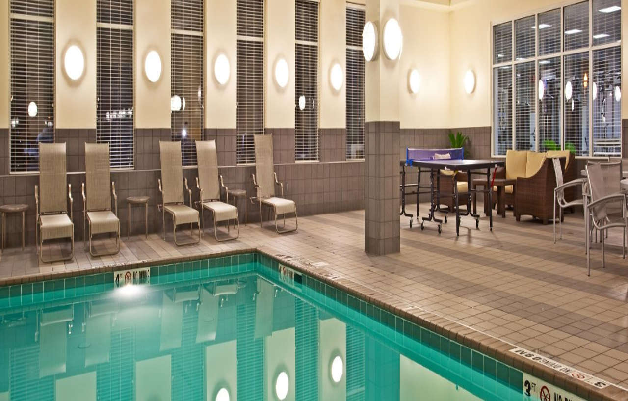Готель Doubletree By Hilton Chicago Midway Airport, Il Bedford Park Екстер'єр фото